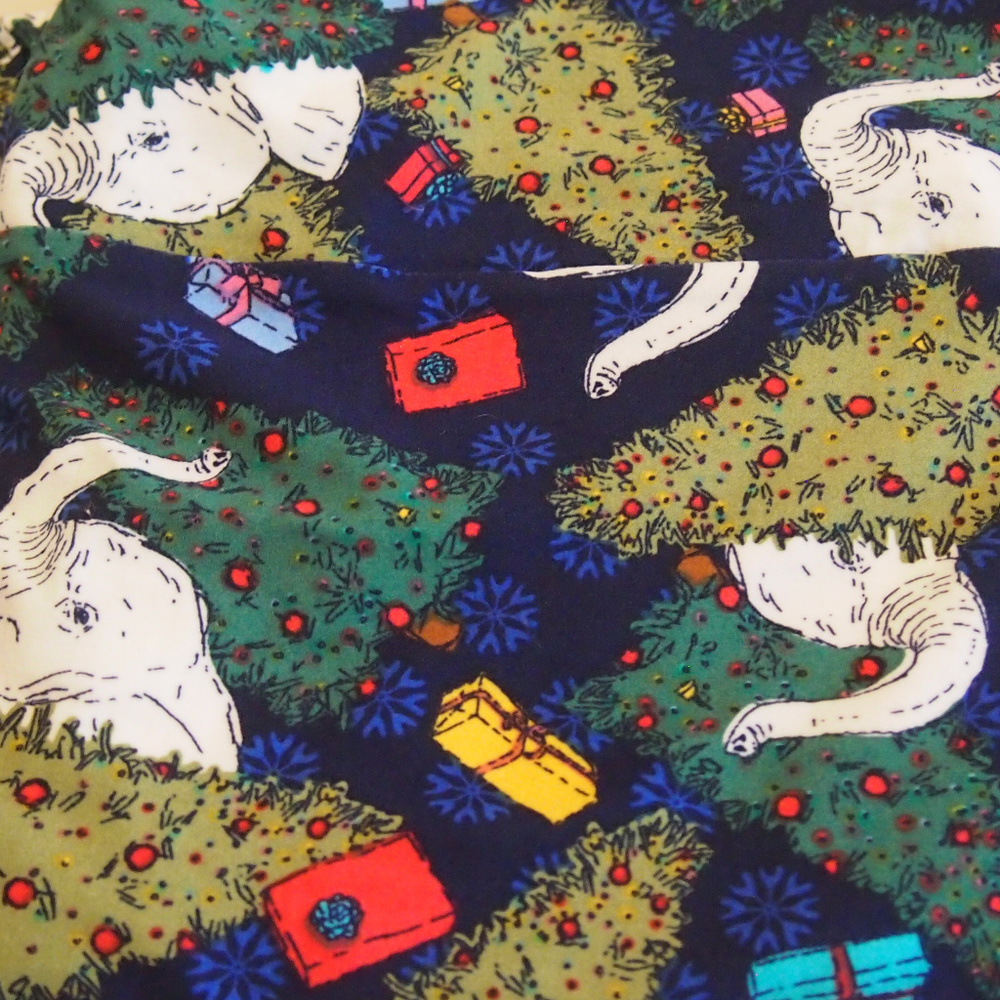 White Elephant Xmas TC Leggings